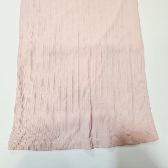 Ceren Ocak Knit Dress in Pink Large - Picture 3 of 16
